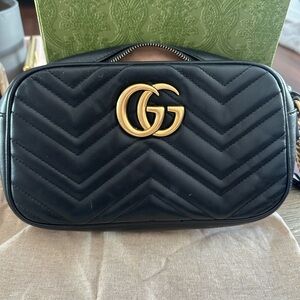 GUCCI MARMOT SMALL SHOULDER BAG - barely used